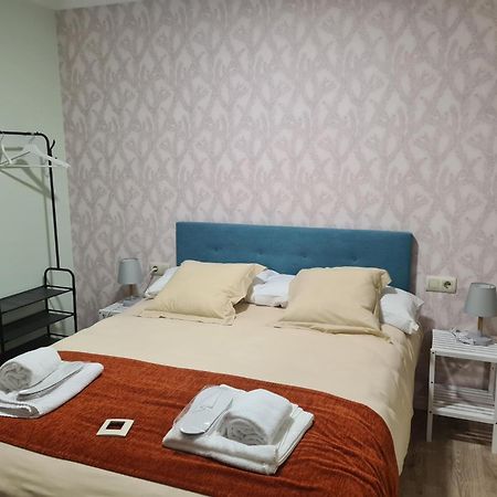 A Casa Antiga Do Monte Apartamentos Turisticos - Pontecesures ปาดรอน ภายนอก รูปภาพ
